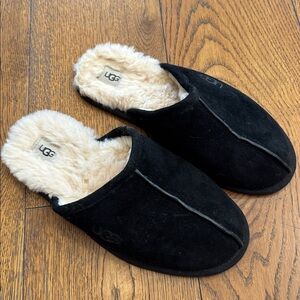 UGG Black and Cream Loafers Men Size 11